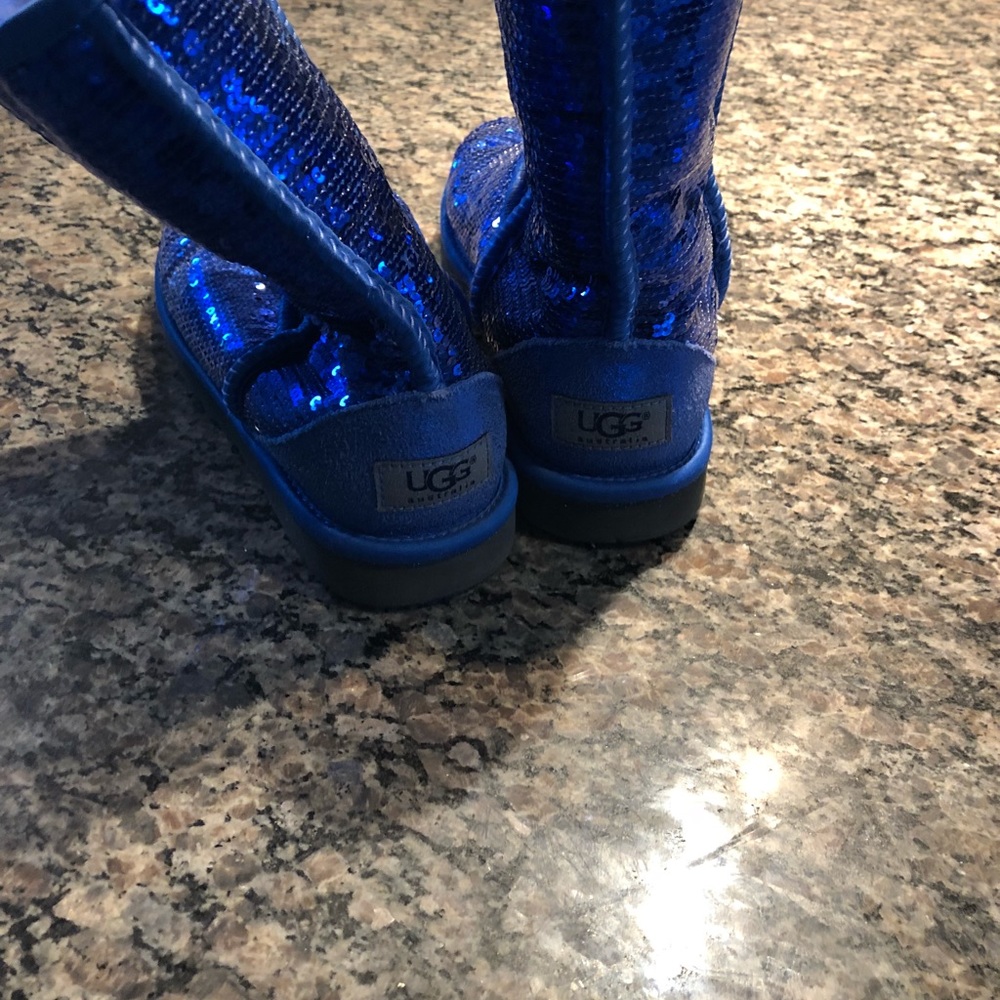 Blue sparkle Uggs
